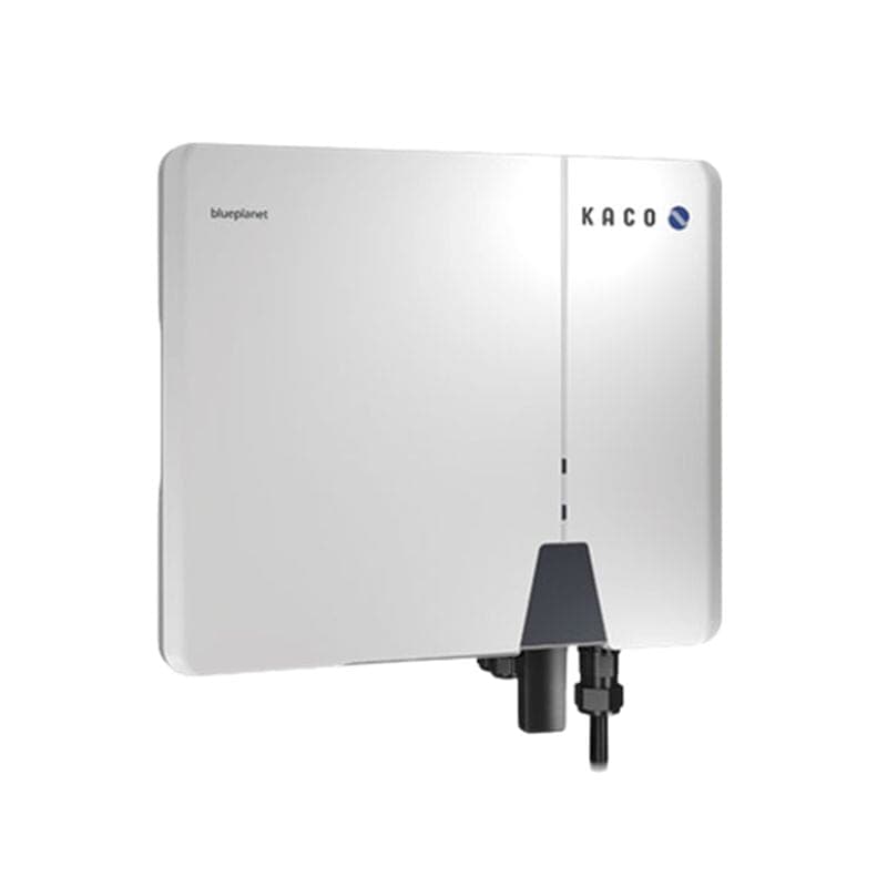 Onduleur KACO blueplanet 15.0 NX3 M2, face avant du boîtier clair et raccords inférieurs.